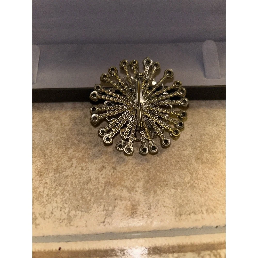 mid century Vintage Clear‎ Diamond Circle 3D Brooch Pin